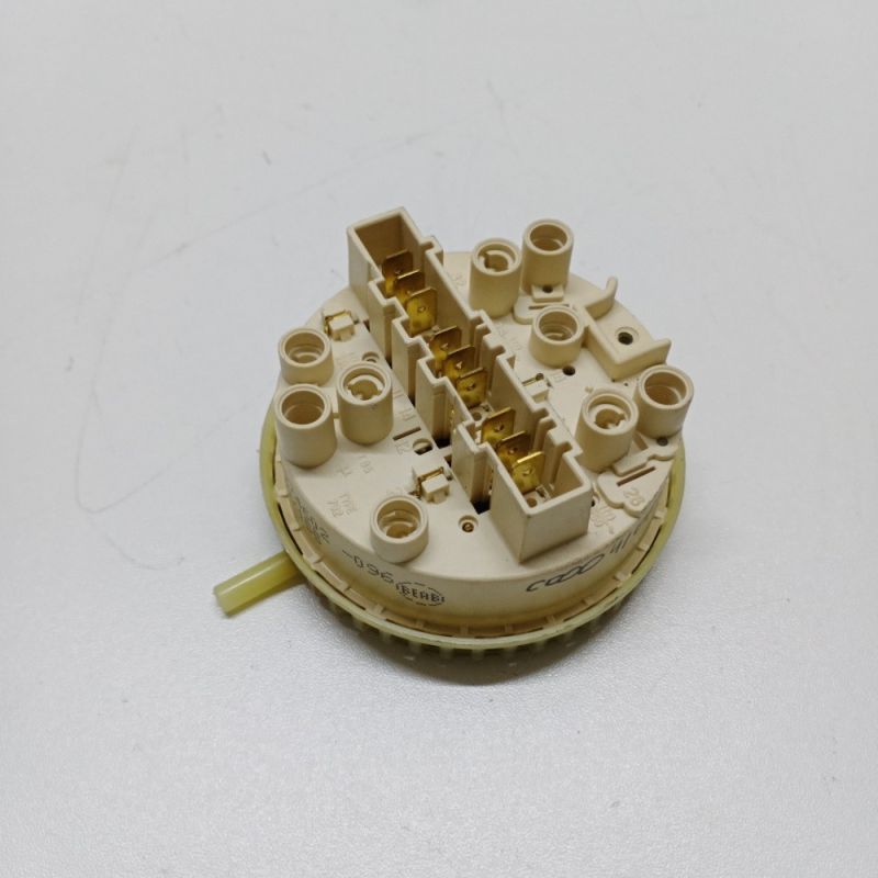 Pressostato 3 Liv.wn1062wr C00041083 Lavatrice INDESIT