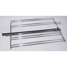 Teleskopischer Grillrost, 3 Ebenen, links Beko BIM24302B Backofen